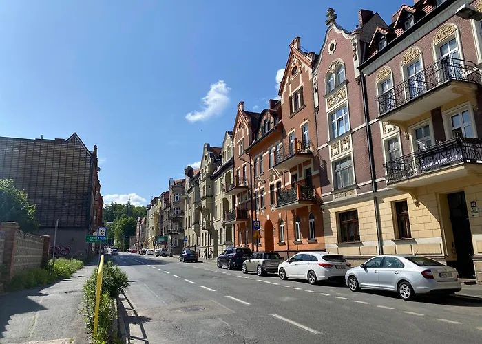 32-glam - Deerrest Jelenia Góra